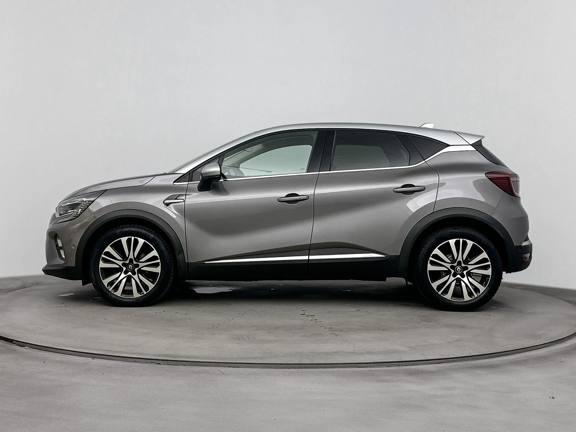 Renault-Captur-image-1