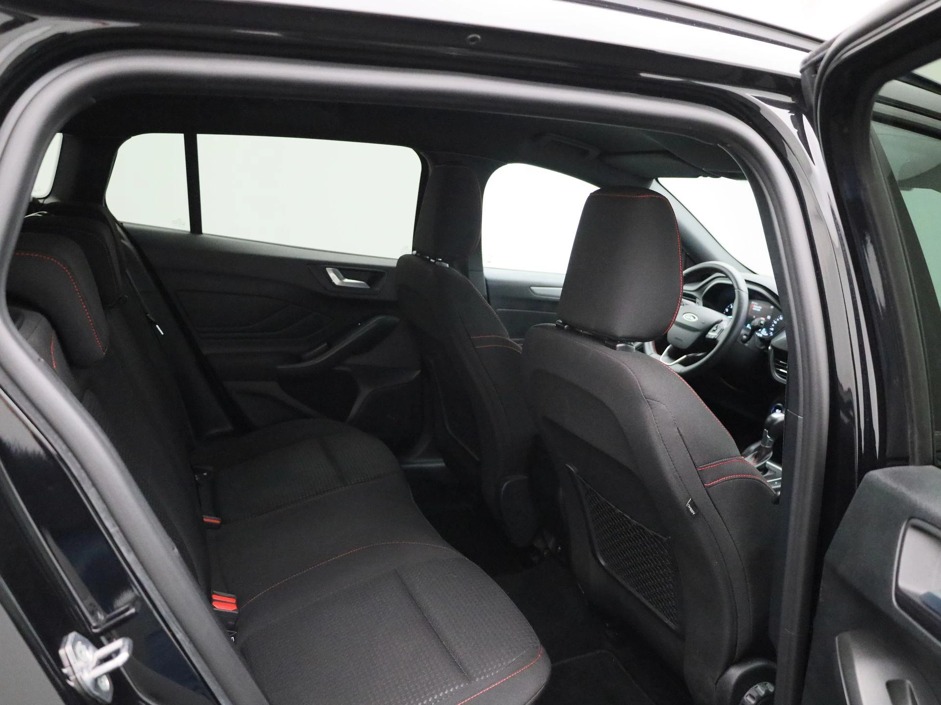 Ford Focus Wagon 1.0 EcoBoost Hybrid ST Line Style