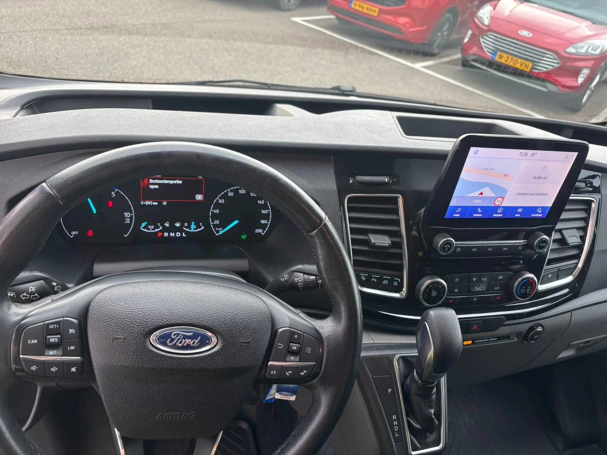 Ford-Transit Custom-image-9