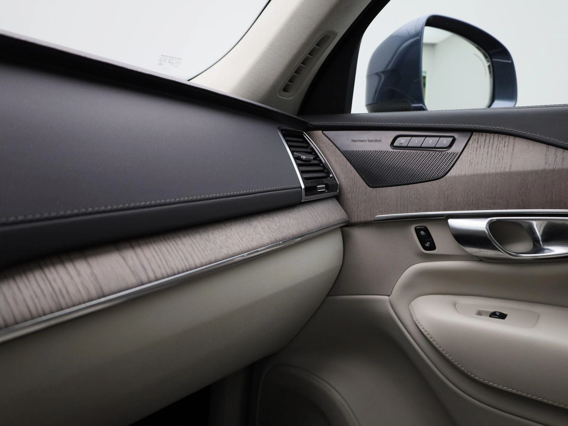 Volvo-XC90-image-29