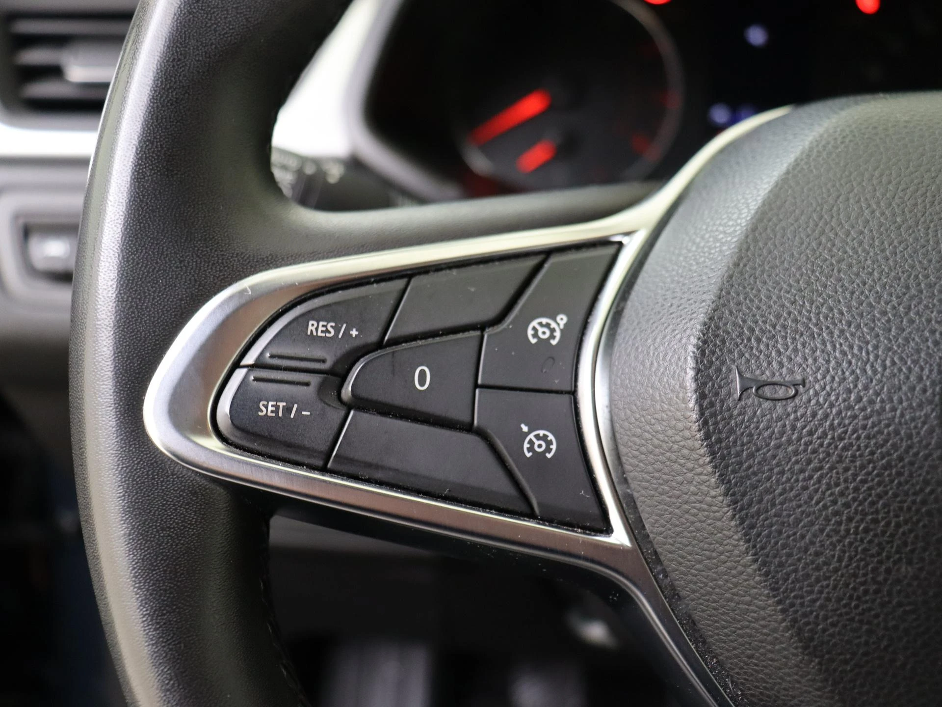Renault-Captur-image-11