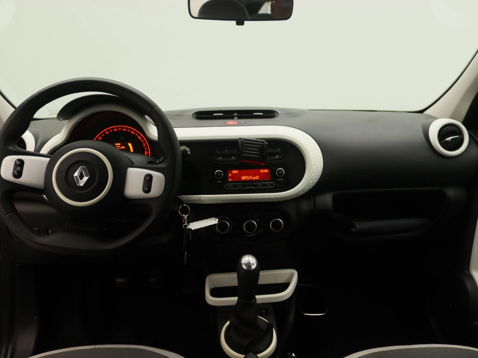 Renault-Twingo-image-6