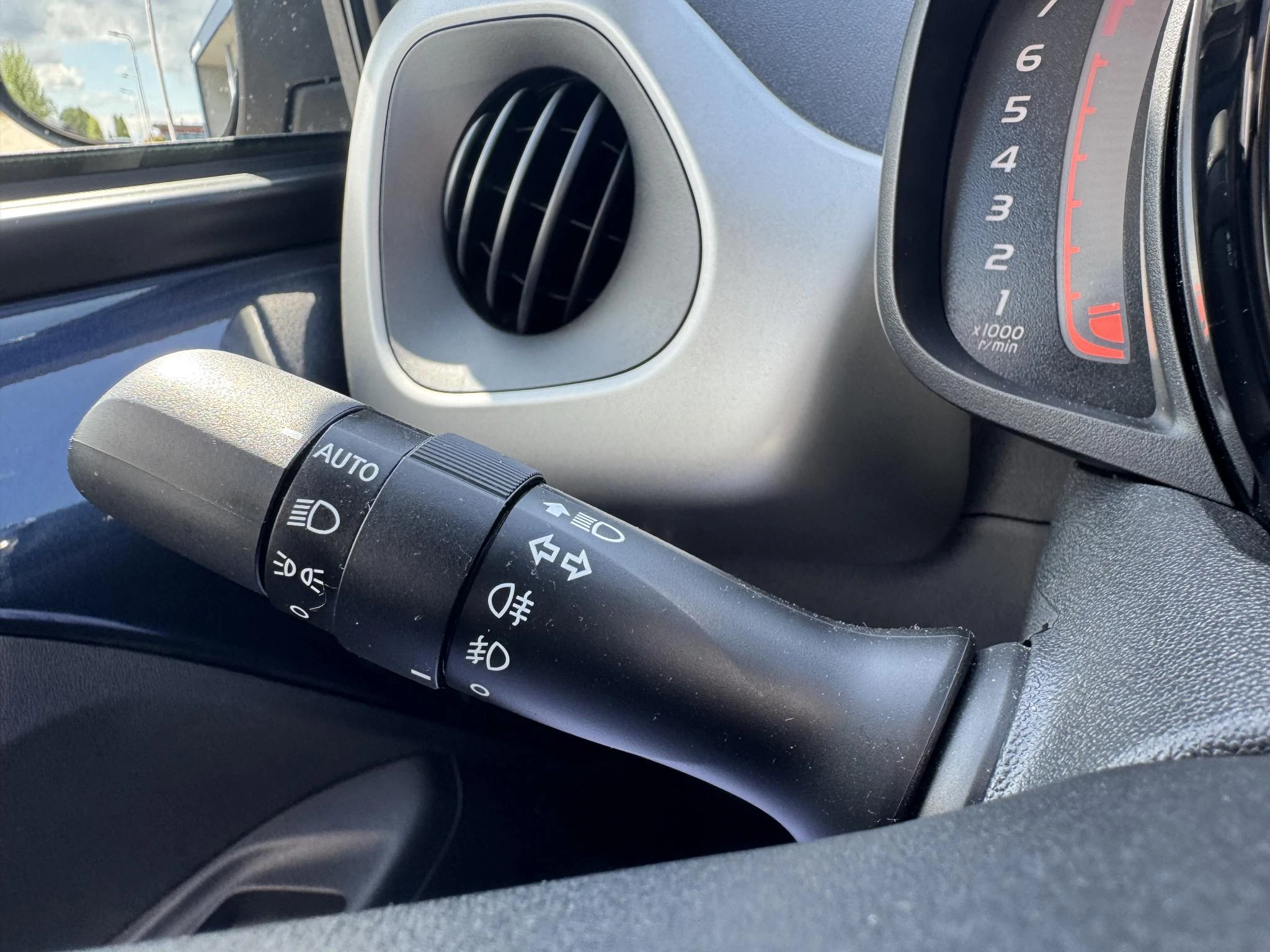 Peugeot-108-image-24