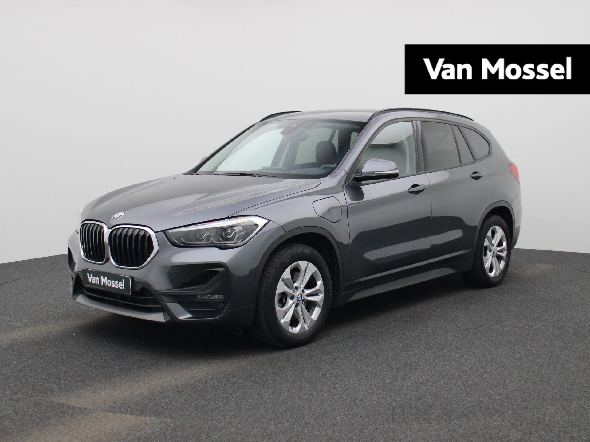 BMW-X1-image-0
