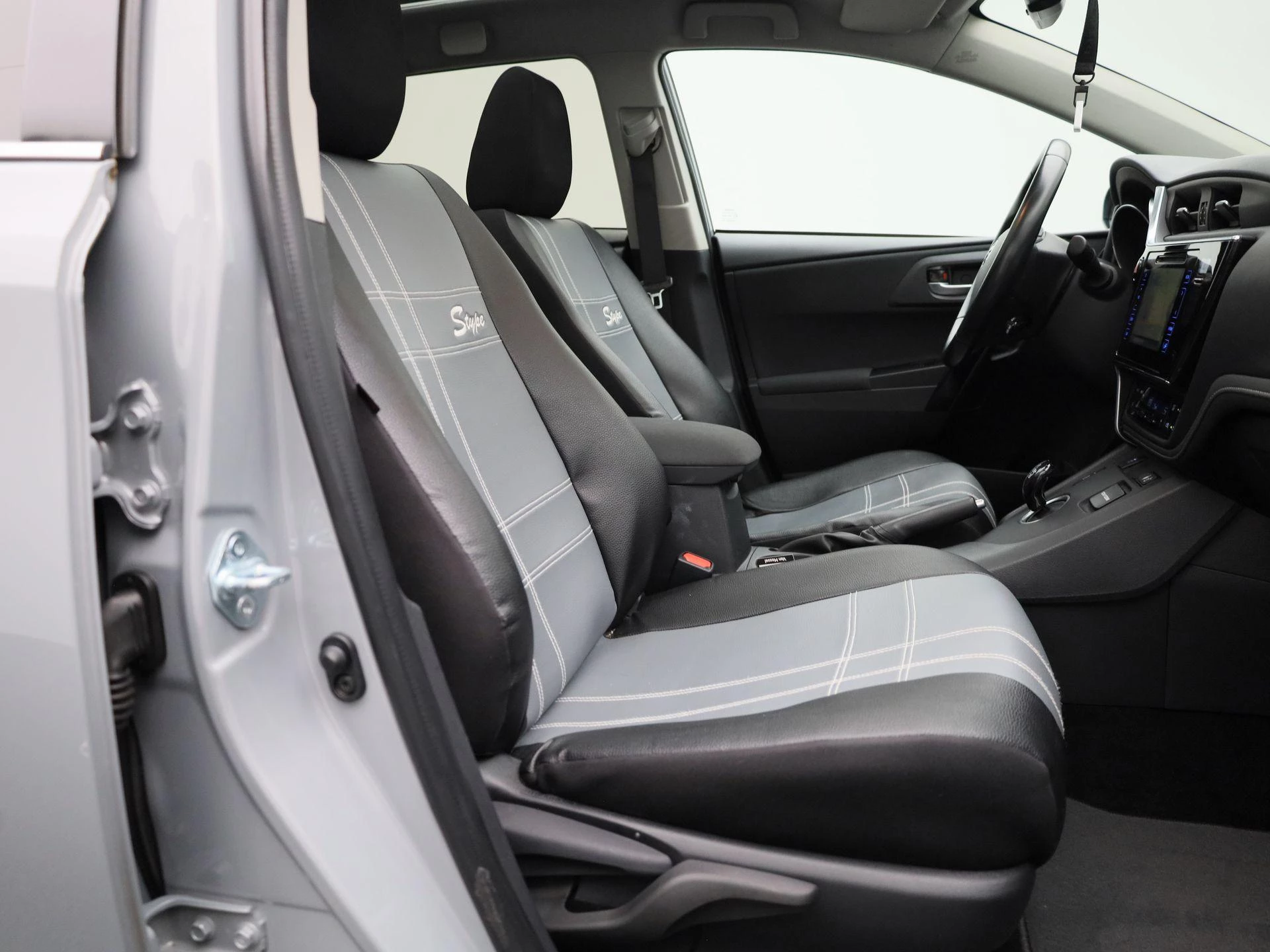 Toyota-Auris-image-33