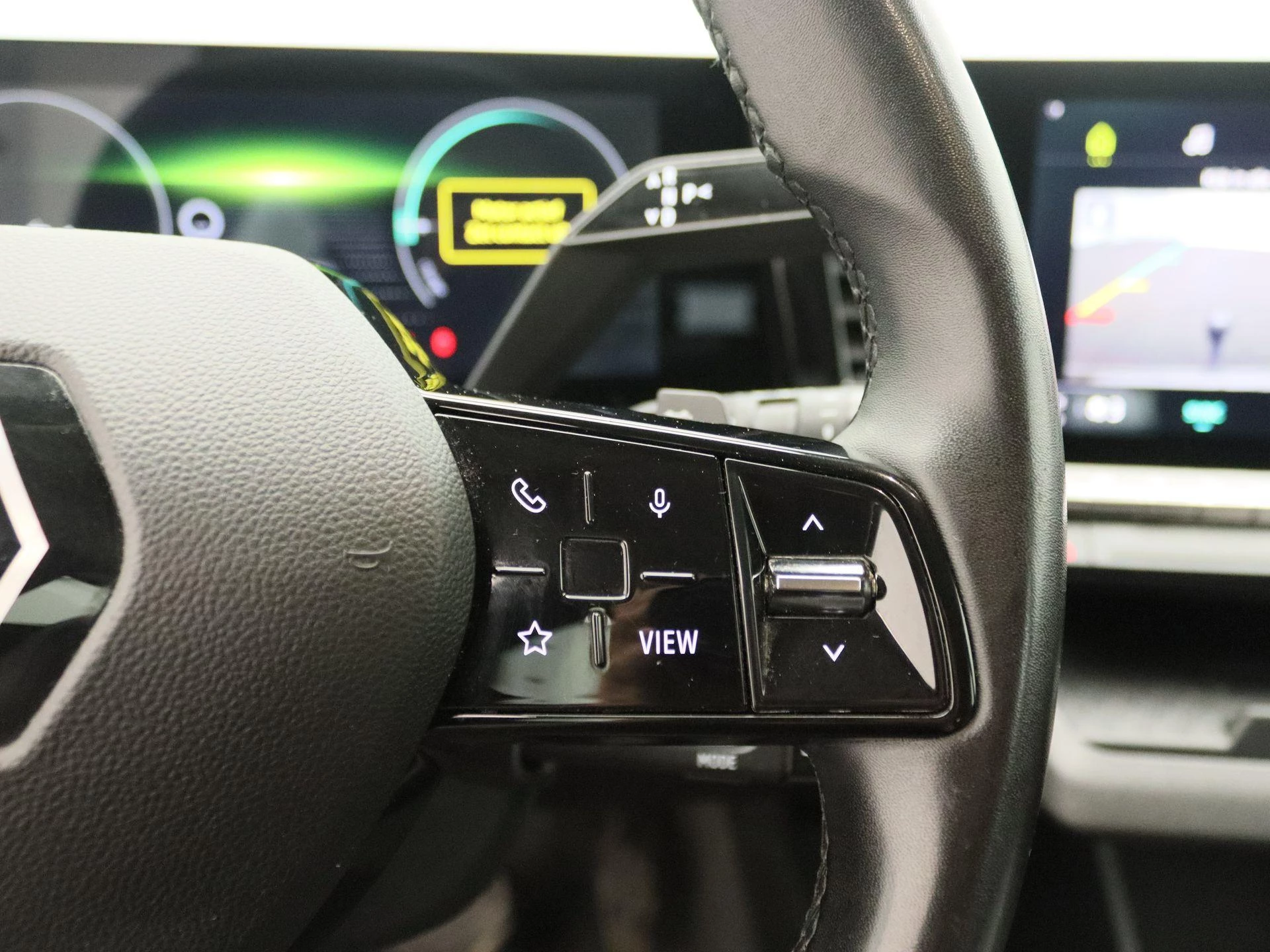 Renault-Megane E-Tech-image-16