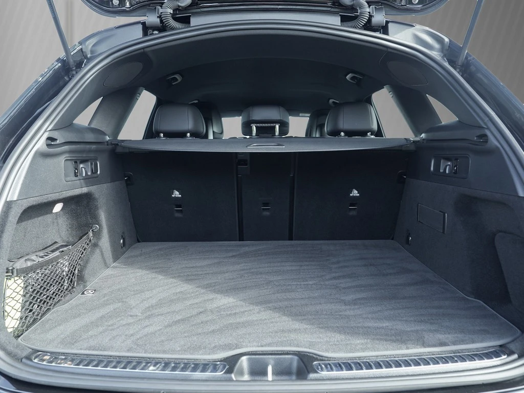 Mercedes-Benz-GLC-image-5