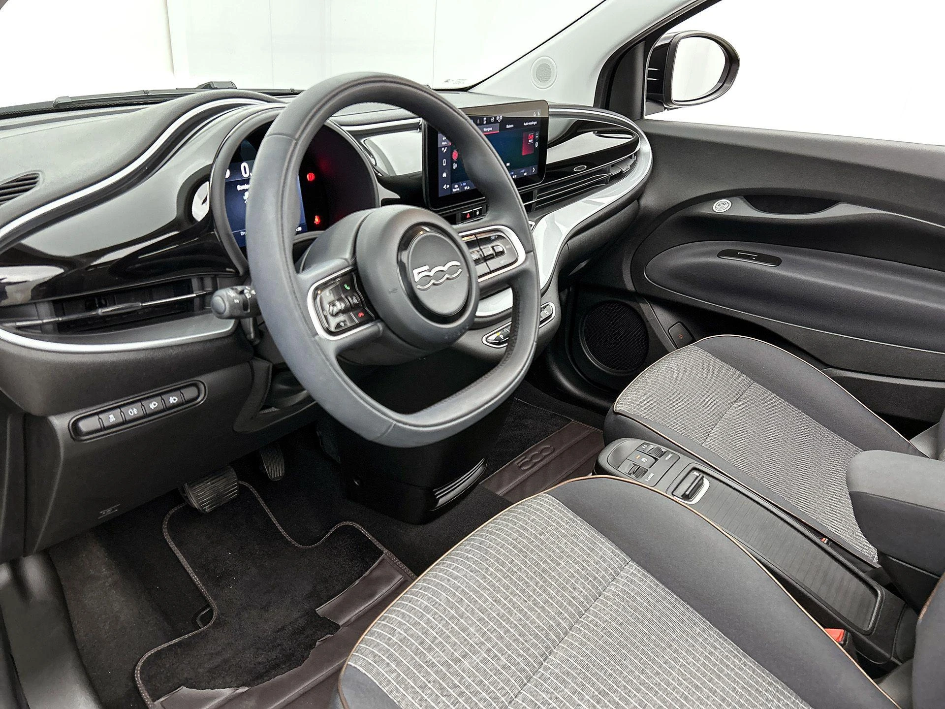 Fiat-500C-image-19