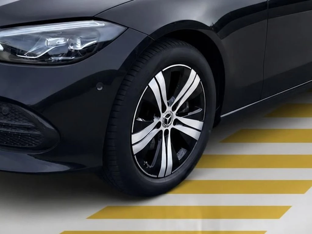 Mercedes-Benz-C-Klasse 200-image-5