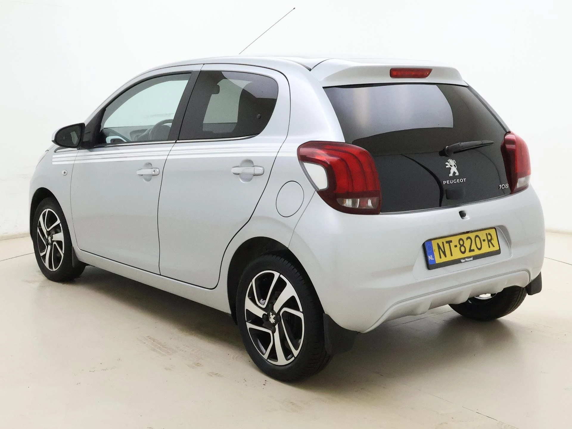 Peugeot-108-image-6