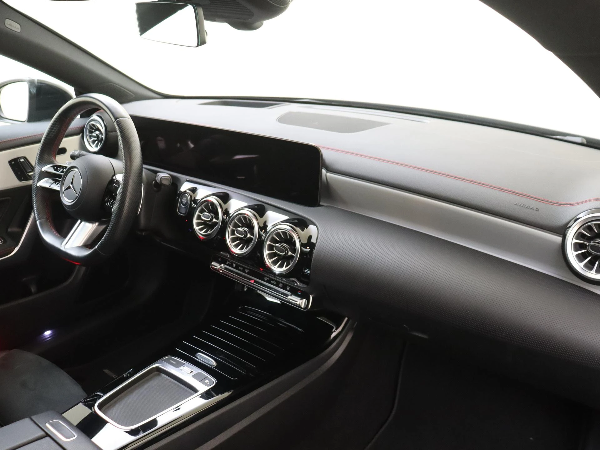 Mercedes-Benz CLA 250 e Star Edition AMG Line Plus