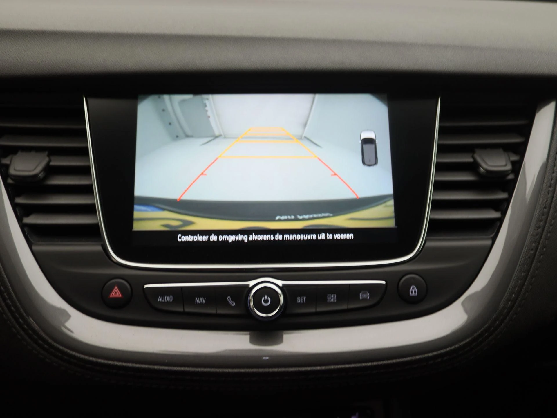 Opel-Grandland X-image-16