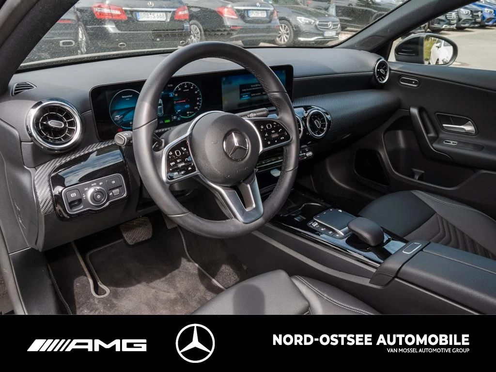 Mercedes-Benz A-Klasse 250 e STYLE NAVI KAMERA DISTRO LED SHZ Style