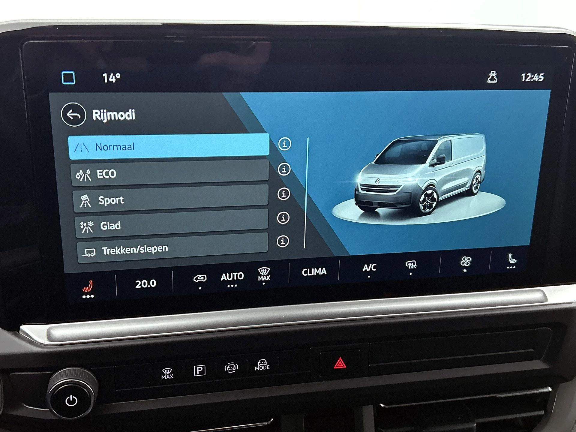 Volkswagen-e-Transporter-image-10