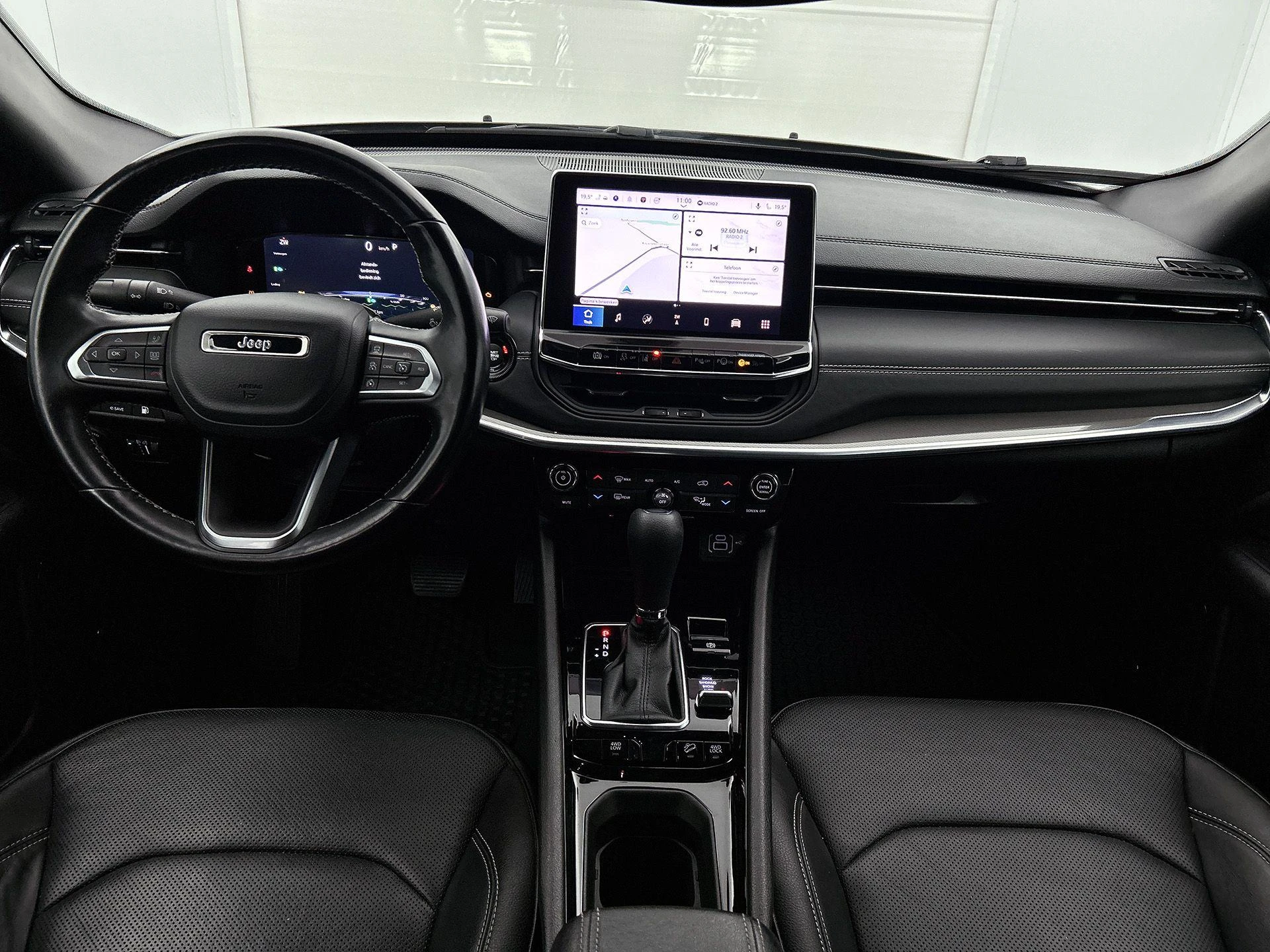 Jeep-Compass-image-19