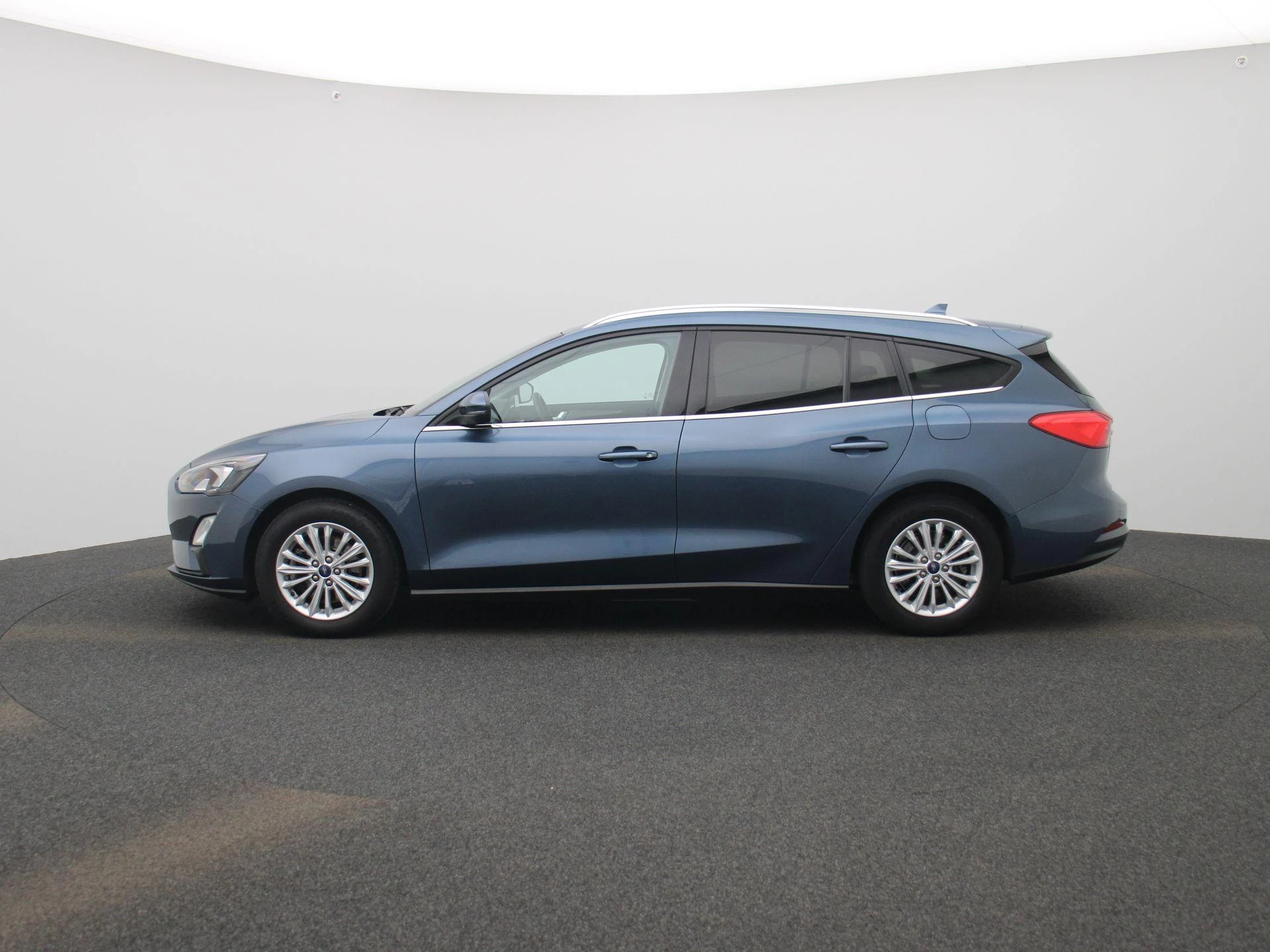 Ford Focus Wagon 1.0 EcoBoost Titanium X Business
