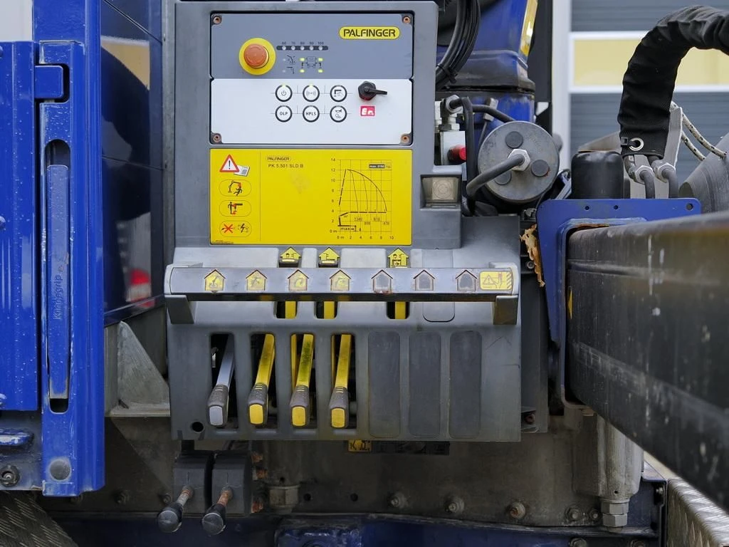 Mercedes-Benz-Sprinter 519-image-12