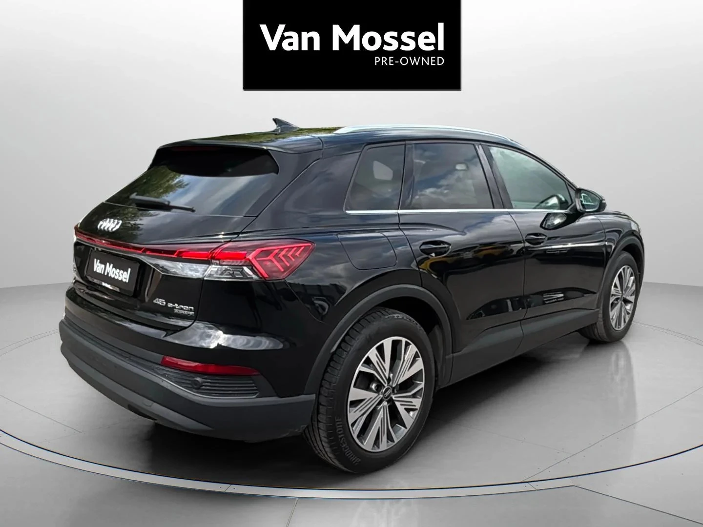 Audi-Q4 e-tron-image-4