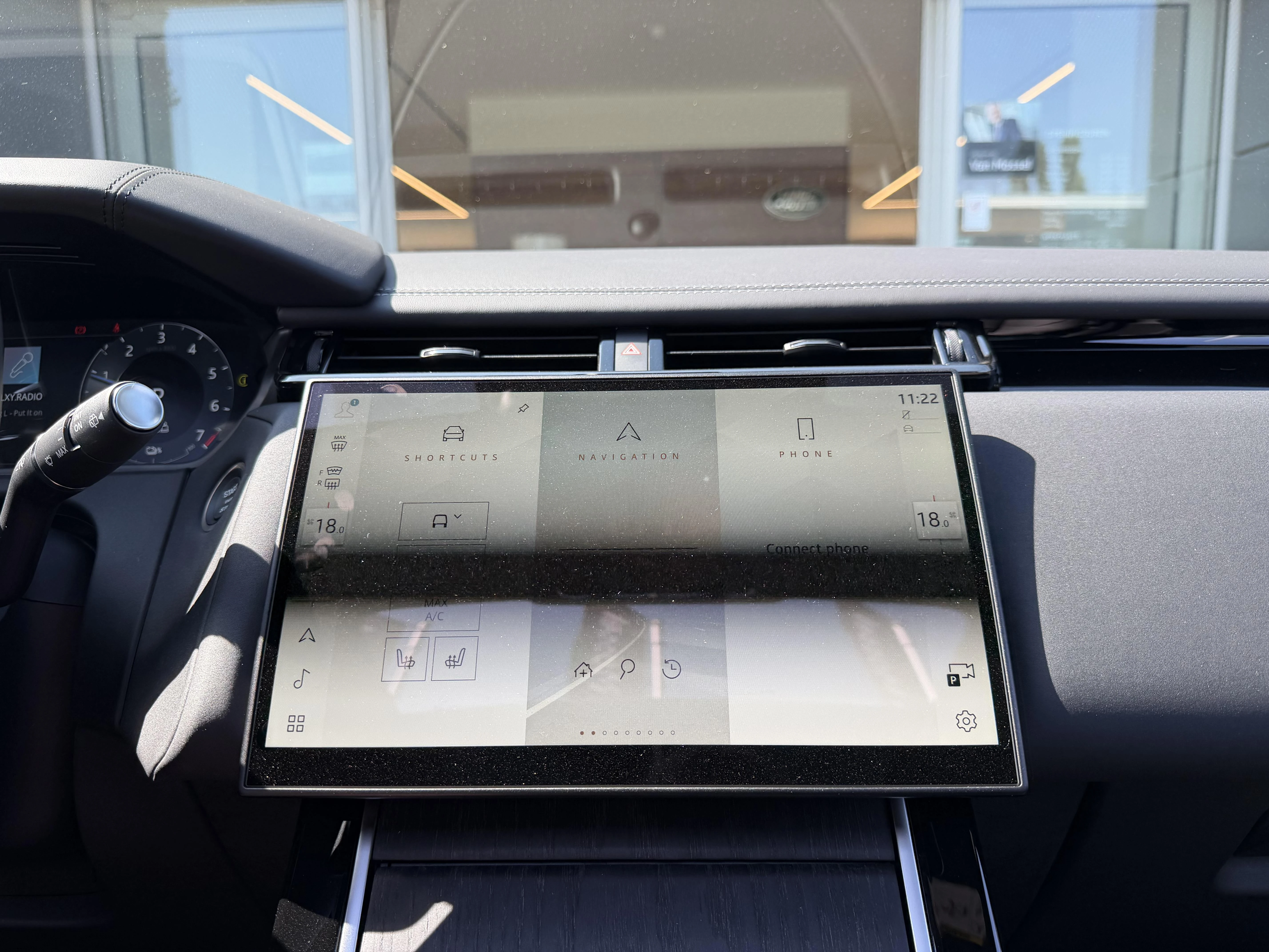Land Rover Range Rover Velar P400e Belgravia AWD Auto. 26.75MY