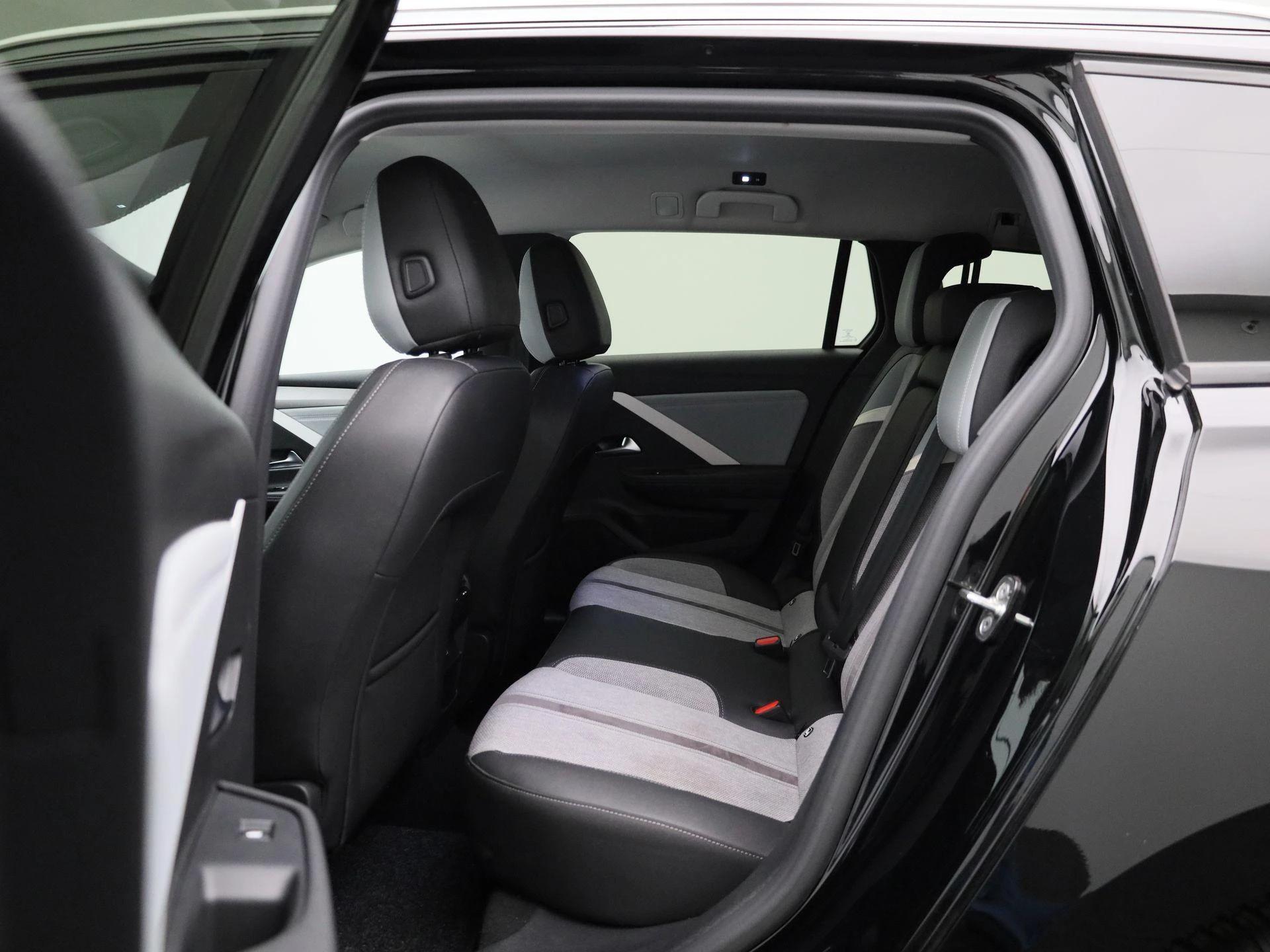 Opel Astra Sports Tourer 1.2 Level 3