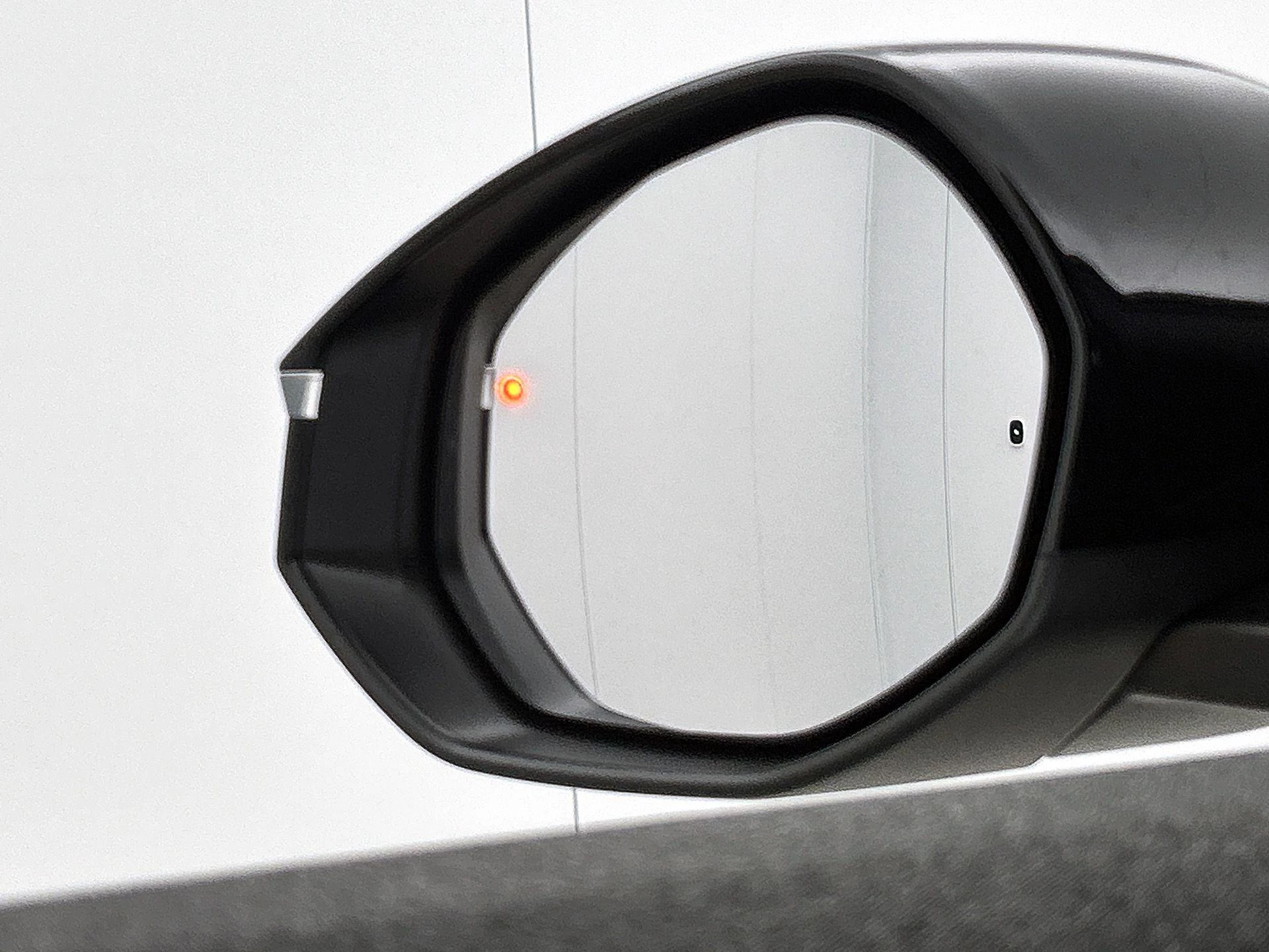 Opel-Grandland-image-24