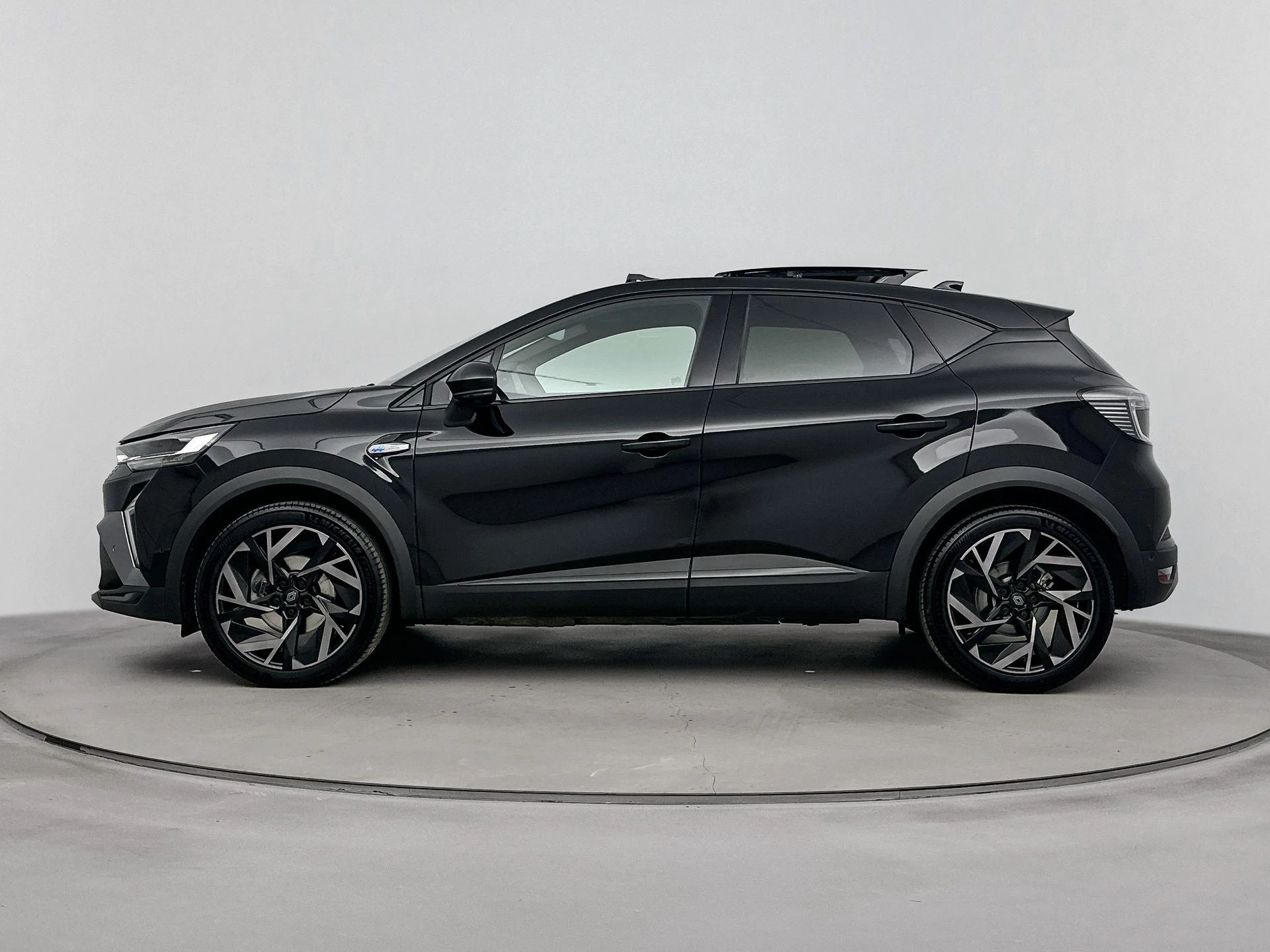 Renault-Captur-image-1