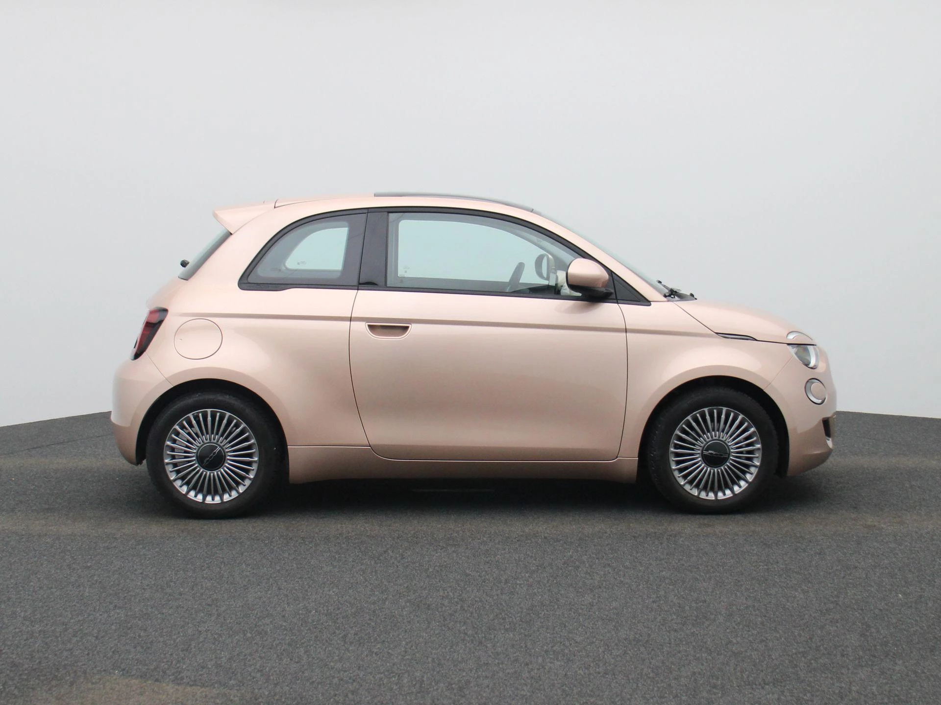 Fiat-500e-image-6