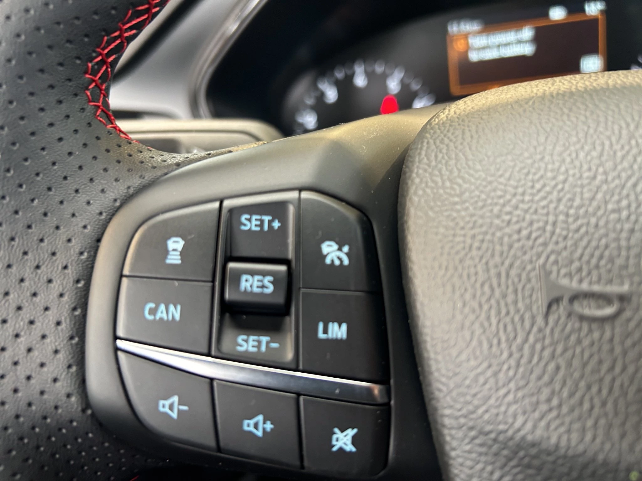 Ford Focus ST-Line Turnier NAV | ACC | KAM | WINTER-PAKET