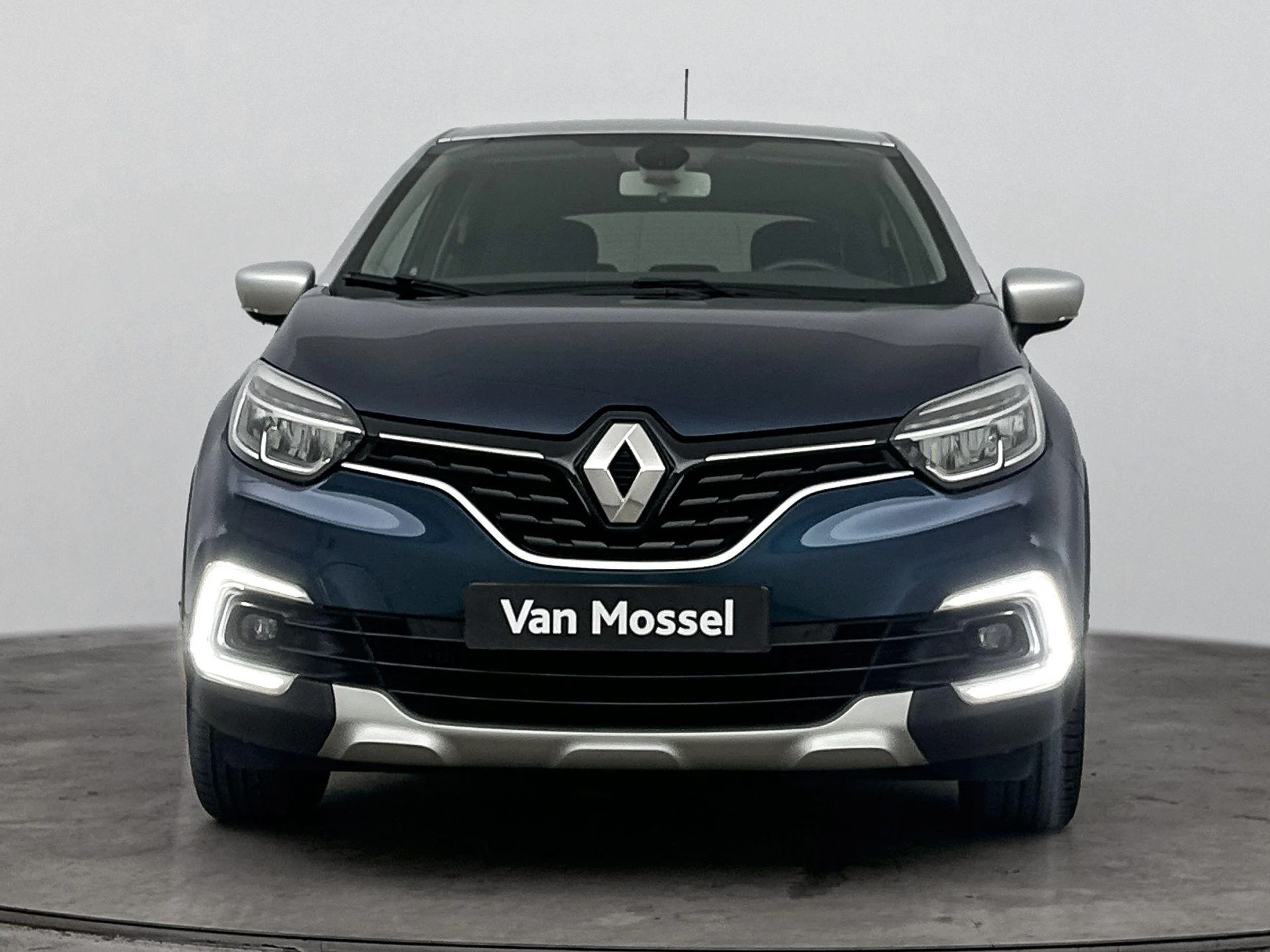 Renault-Captur-image-4