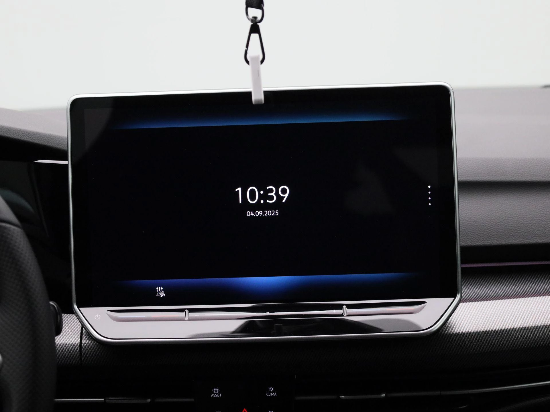 Volkswagen-Golf-image-7