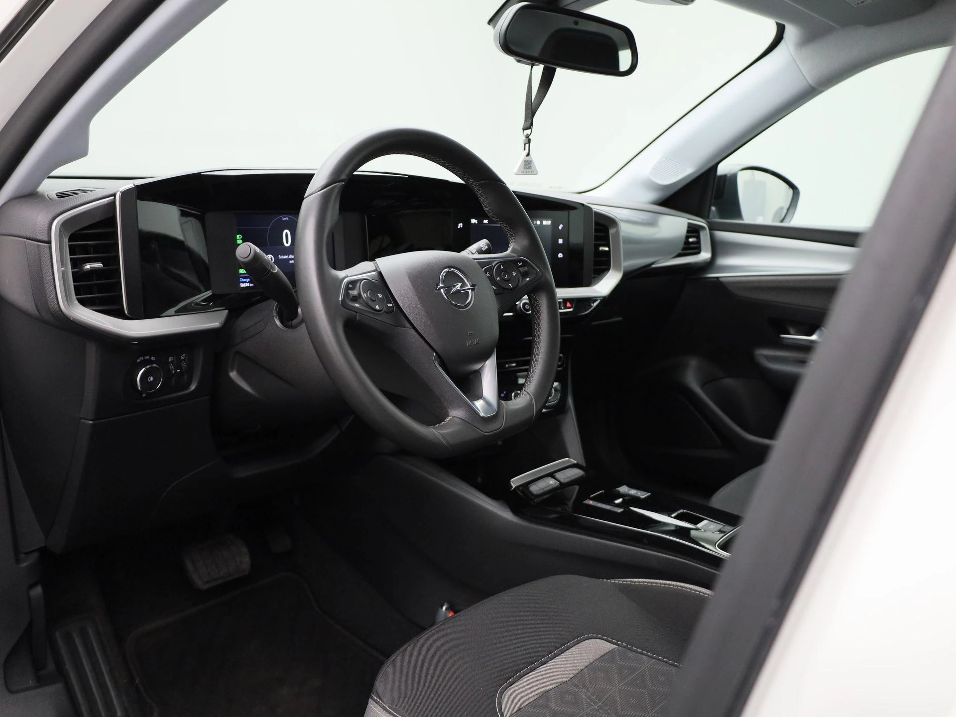 Opel-Mokka-e-image-26