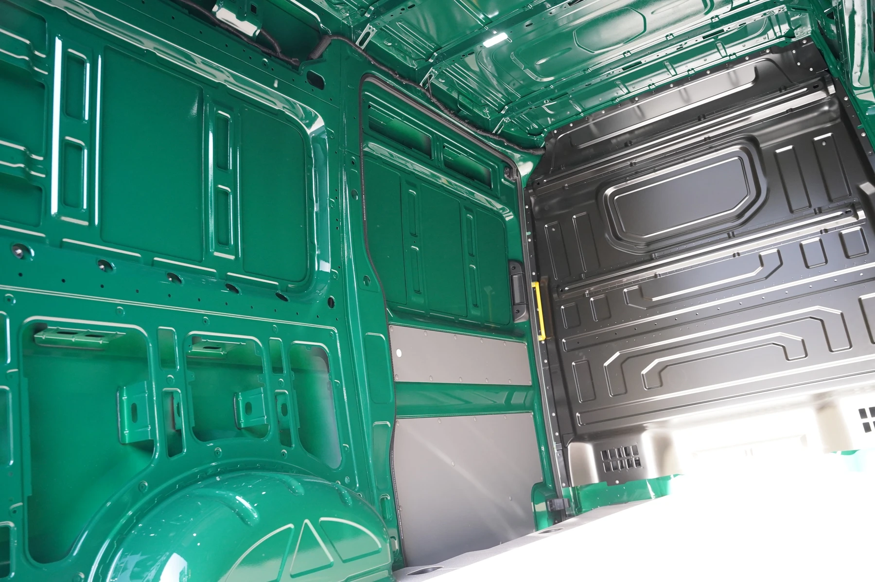 Volkswagen-Crafter-image-32
