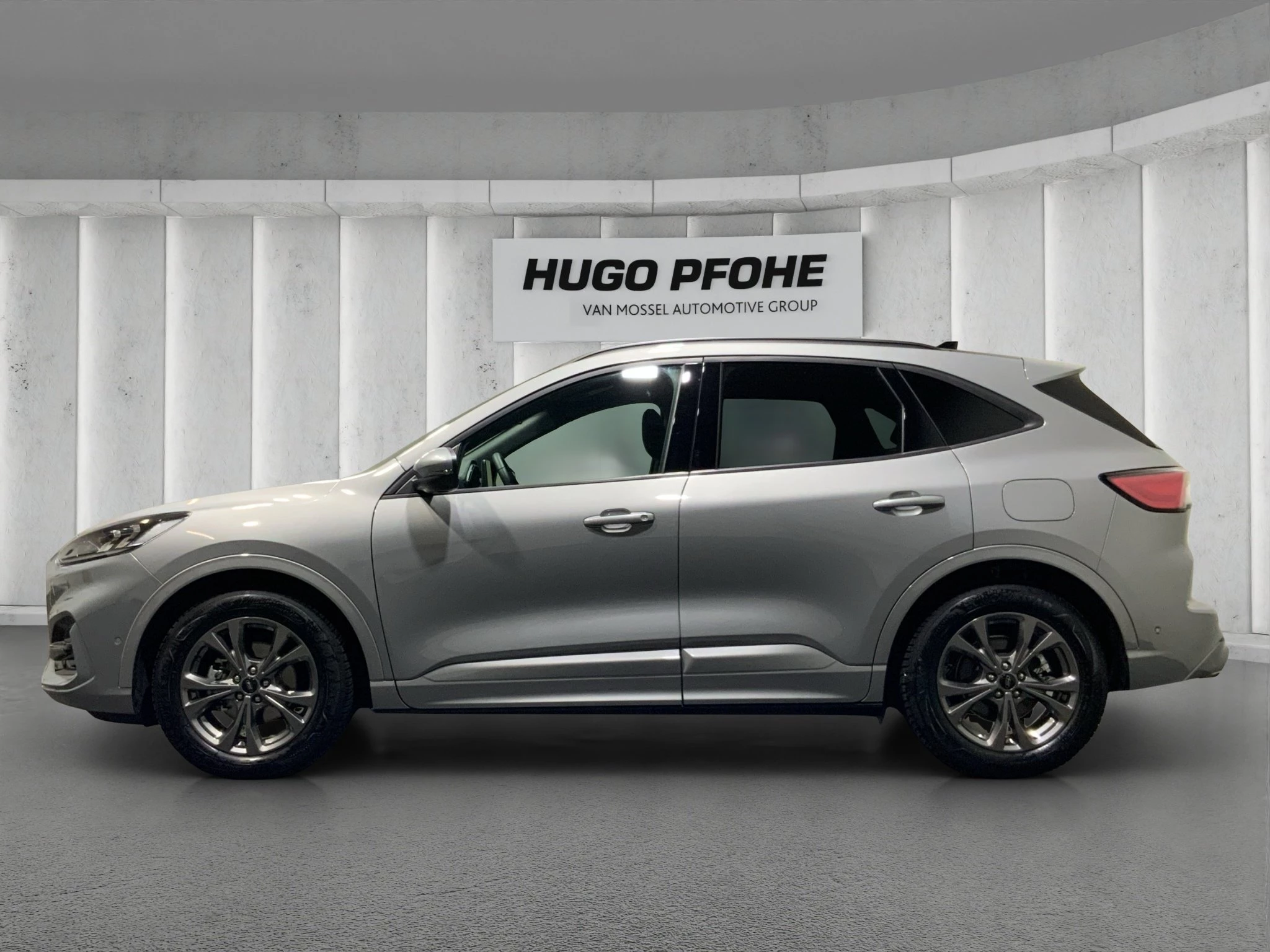 Ford Kuga ST-Line X*PANO*AHK*KAM*ACC*NAVI*SOUND-SYS.