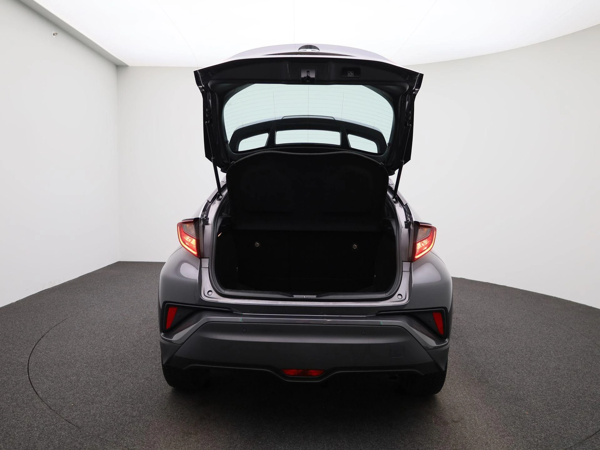 Toyota-C-HR-image-10