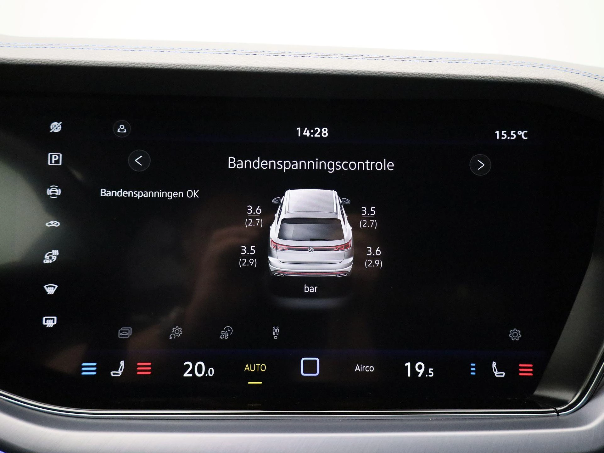 Volkswagen-Touareg-image-28