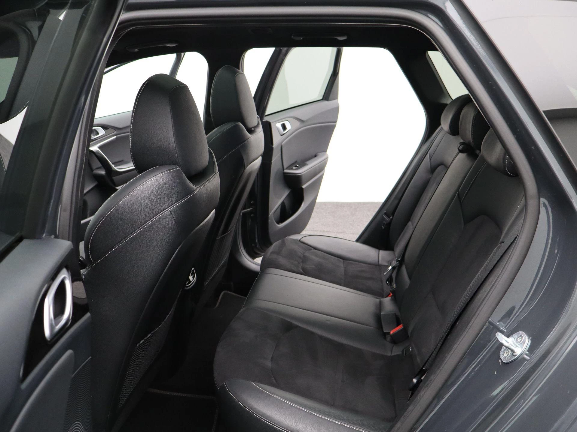 Kia-Ceed Sportswagon-image-39