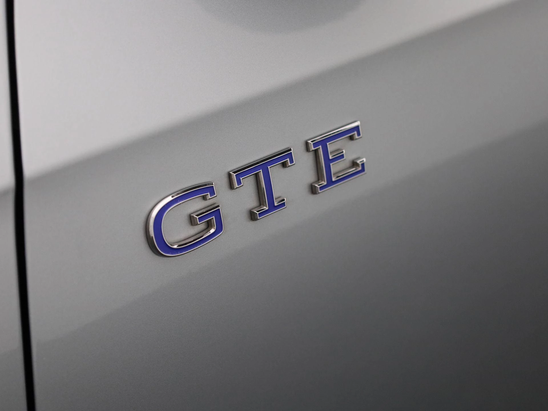 Volkswagen-Golf-image-17