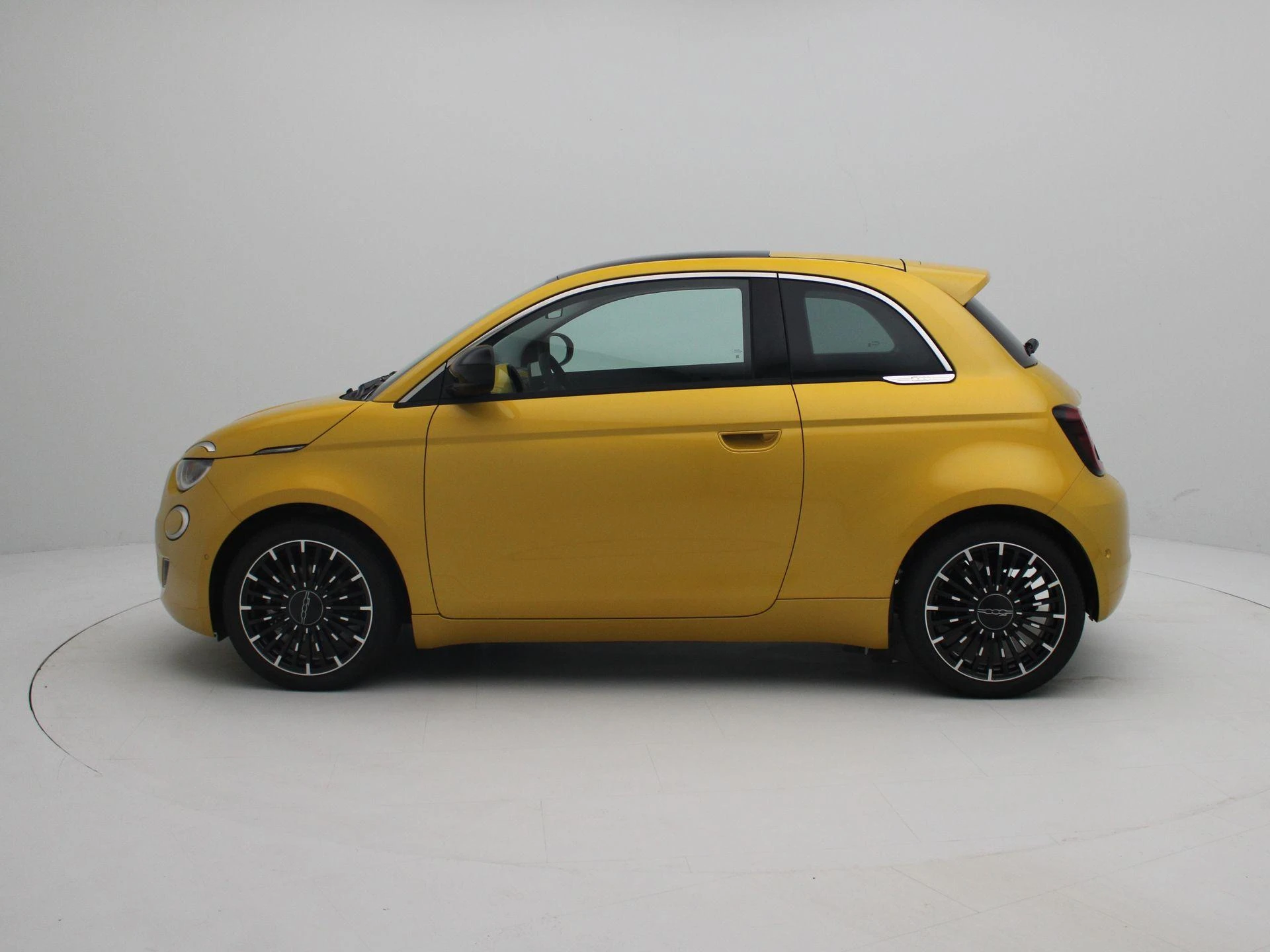 Fiat-500-image-3