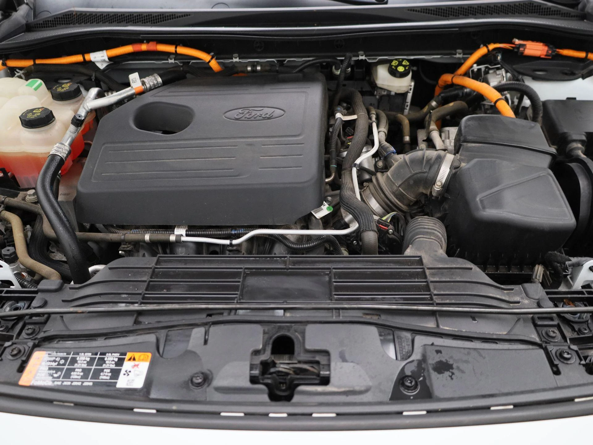 Ford-Kuga-image-35