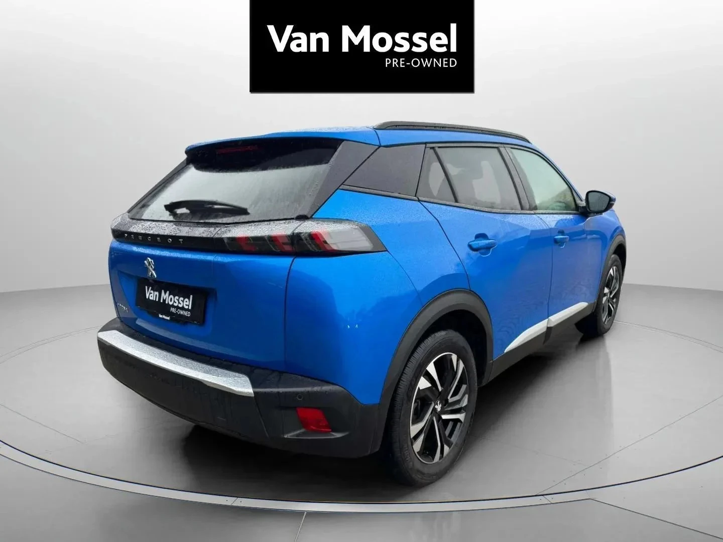 Peugeot-e-2008-image-4