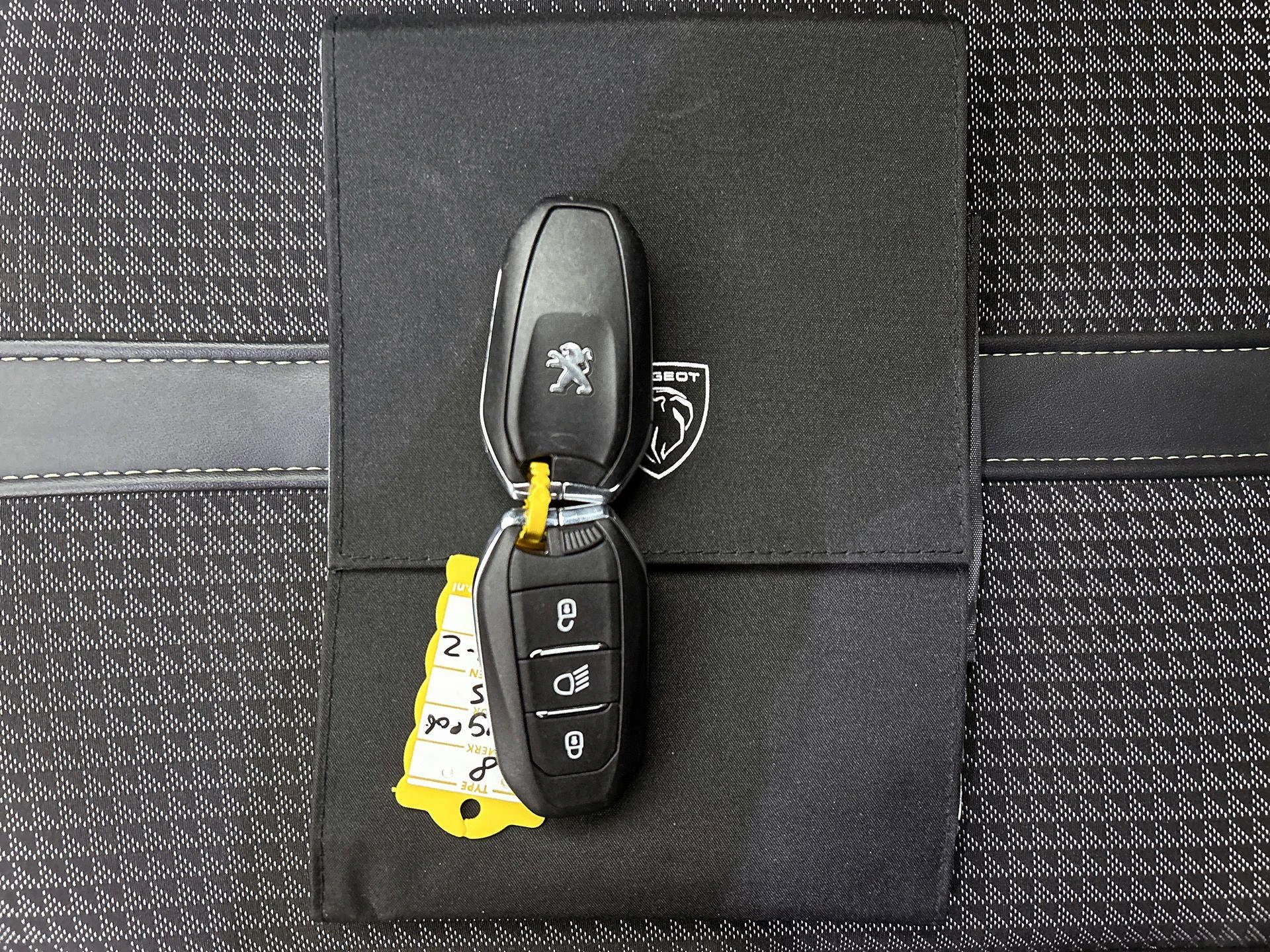 Peugeot-208-image-32