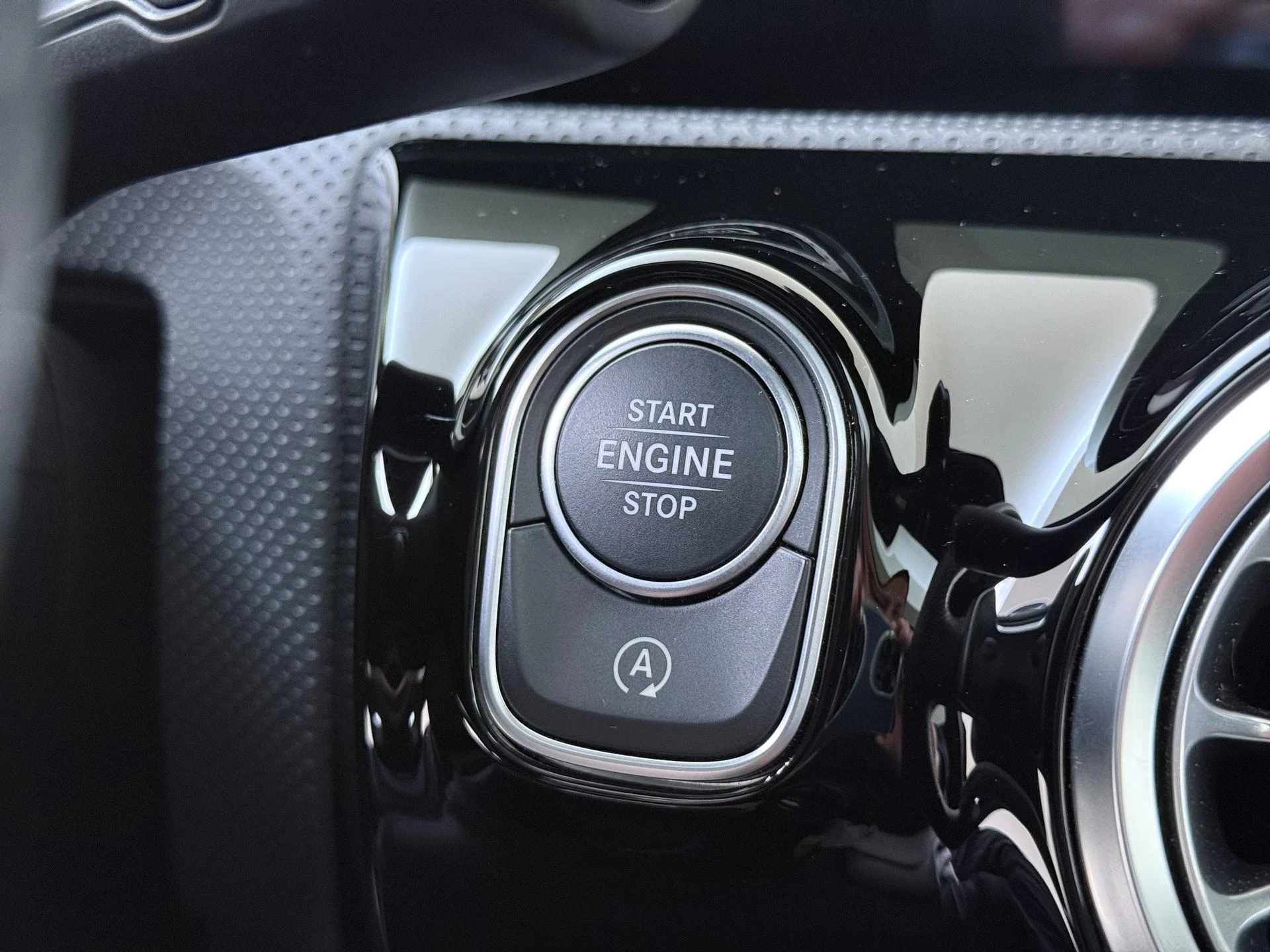 Mercedes-Benz-A-Klasse-image-26