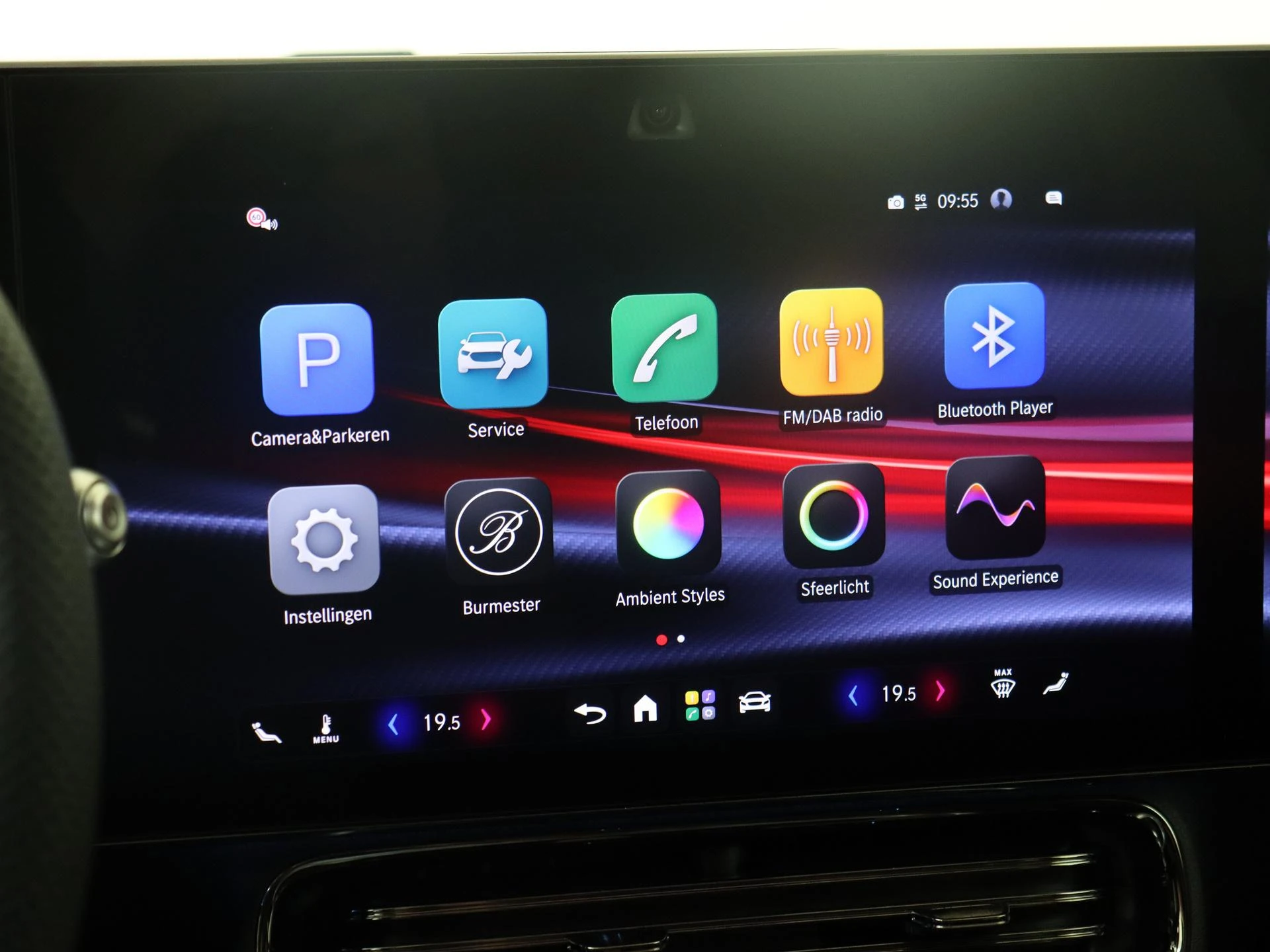 Mercedes-Benz-CLA-image-16