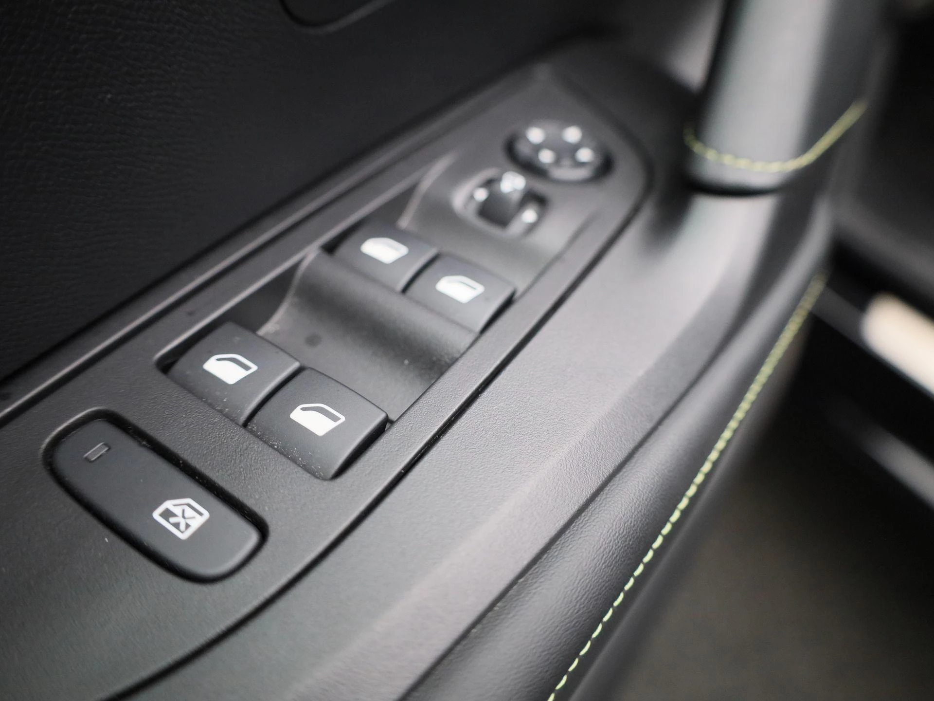 Peugeot-2008-image-34