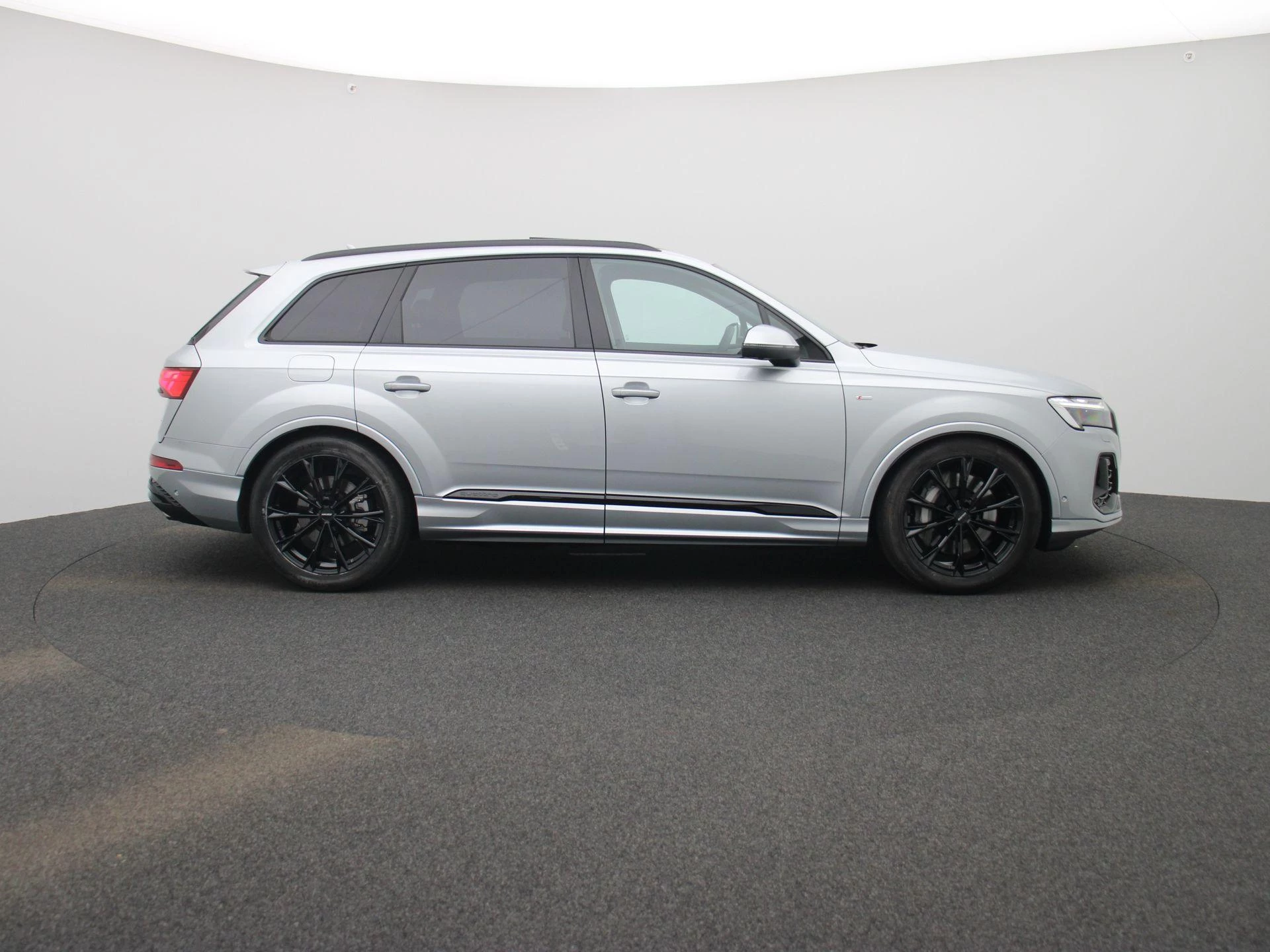 Audi-Q7-image-5
