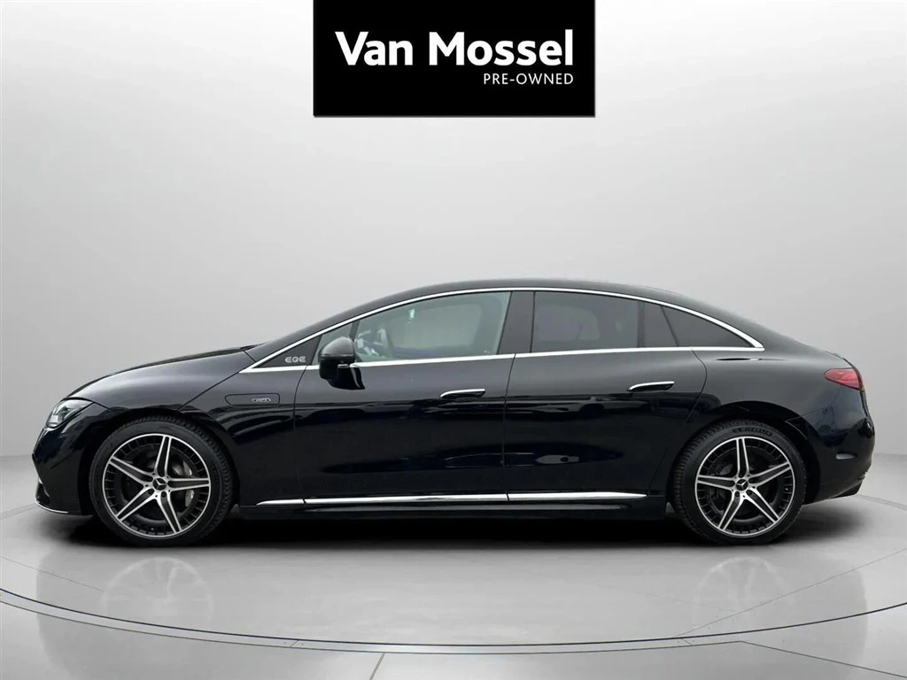 Mercedes-Benz-EQE-image-7