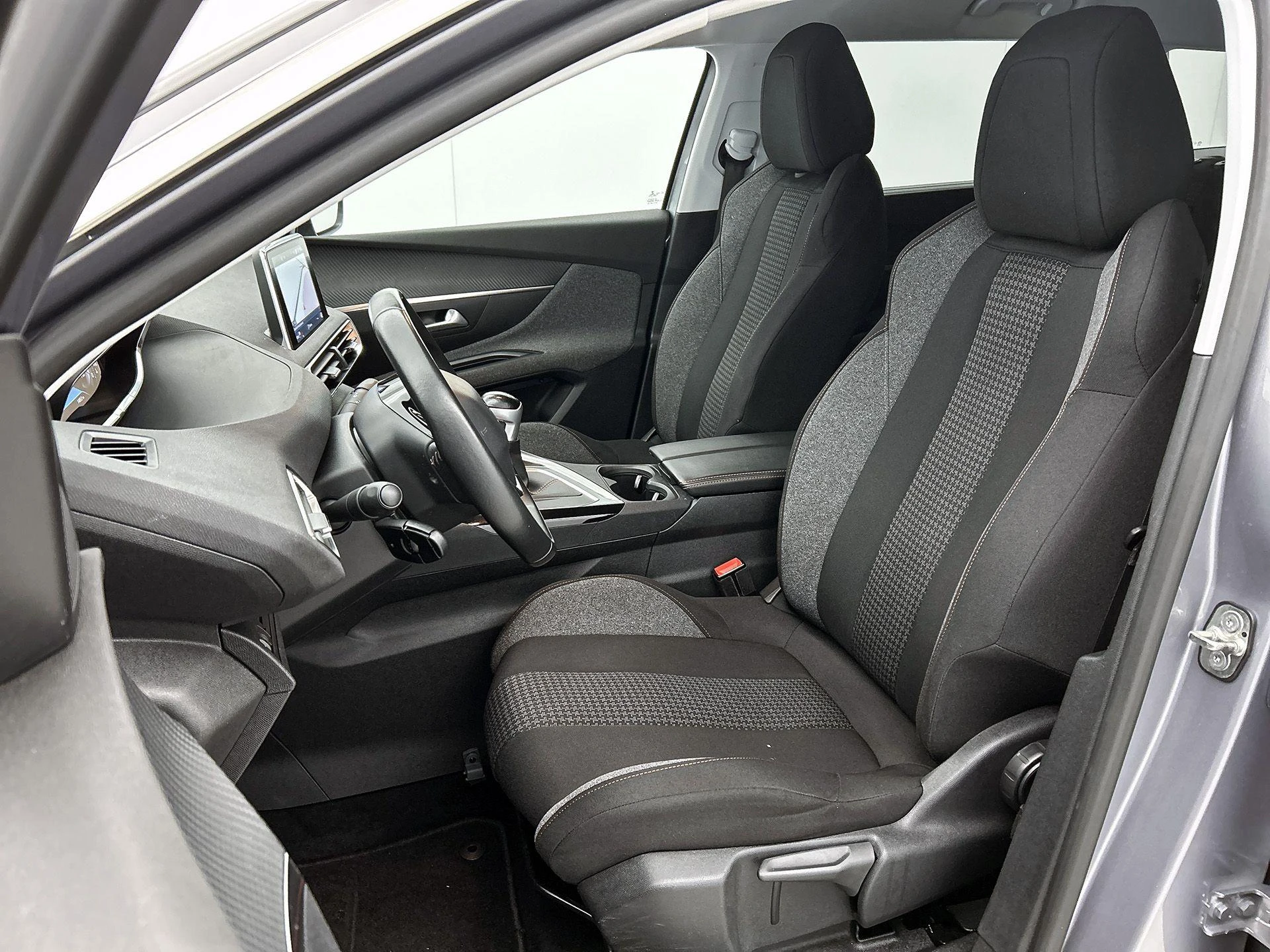 Peugeot-5008-image-33