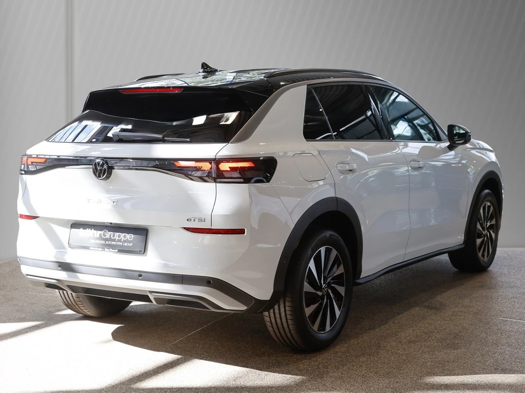 Volkswagen-T-Roc-image-3