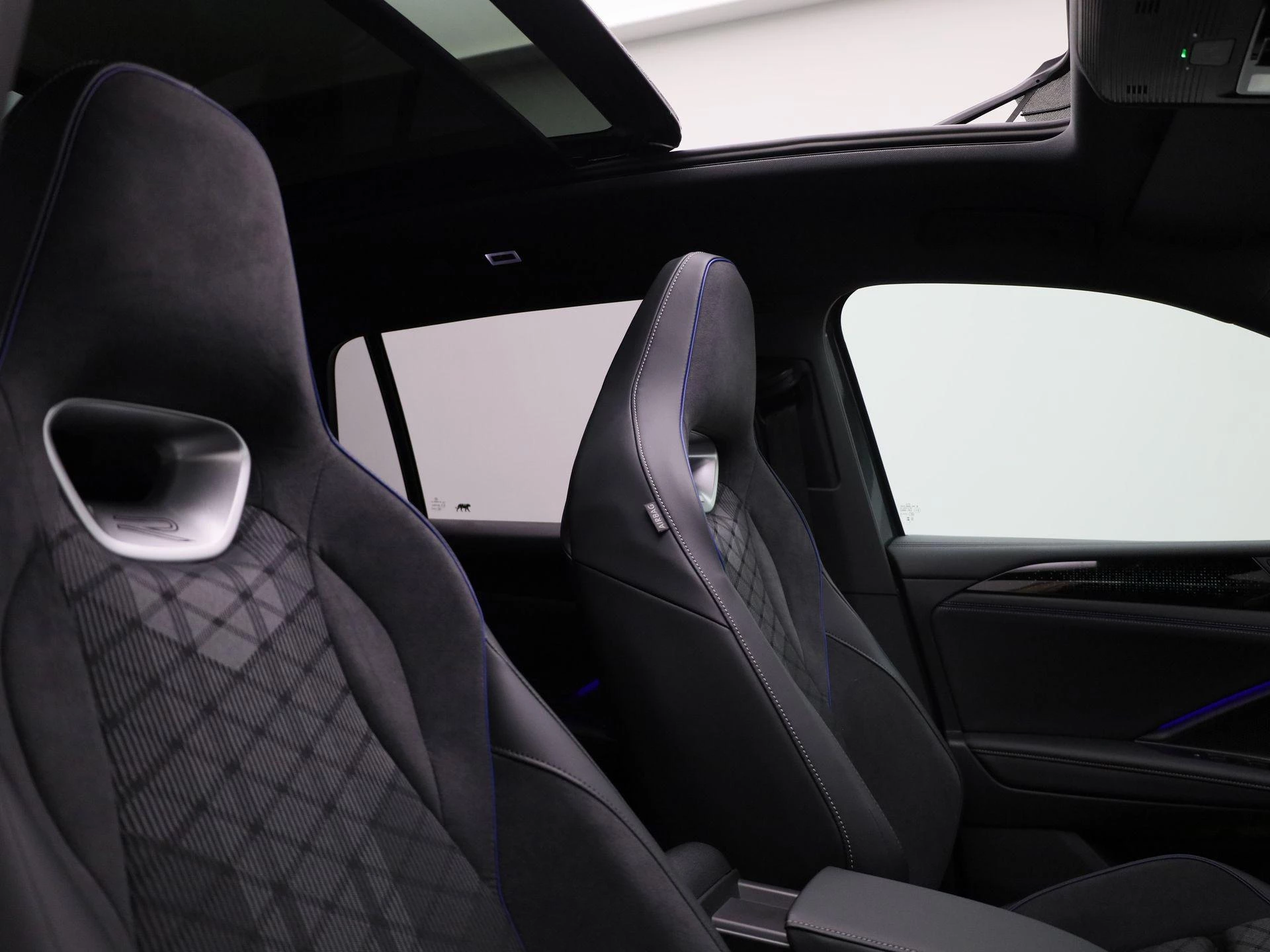 Volkswagen-Tiguan-image-44