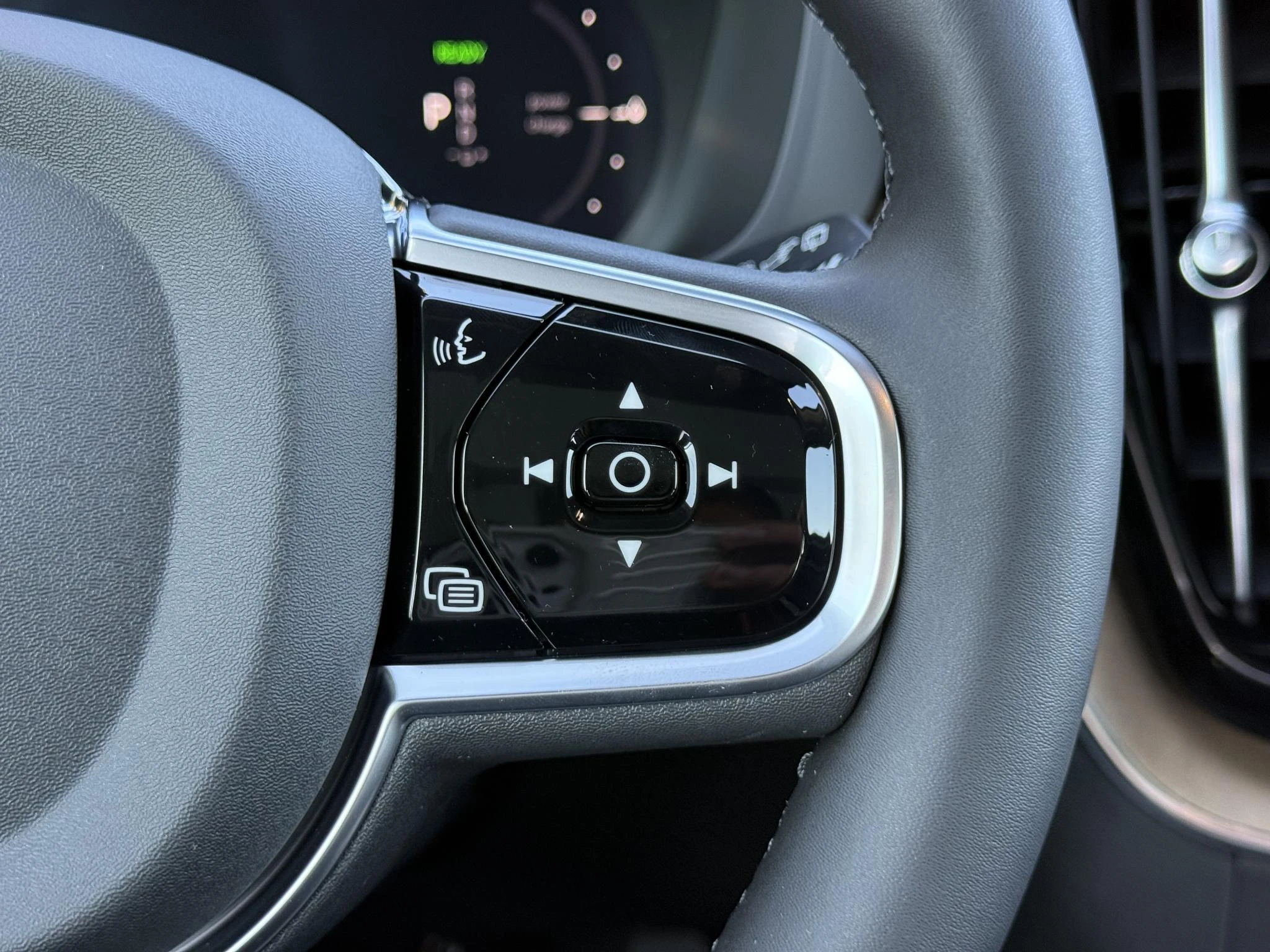 Volvo-XC60-image-25